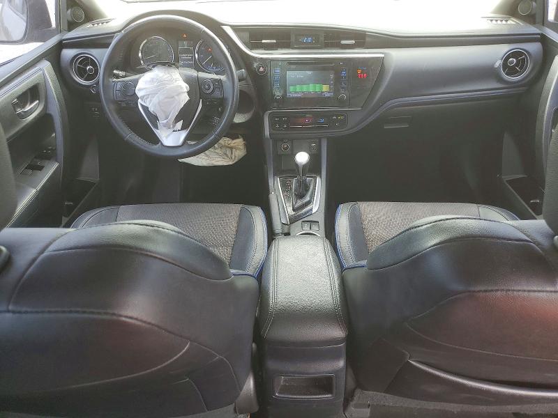 55570526 :رقم المزاد ، 2T1BURHE6JC014977 vin ، 2018 Toyota Corolla مزاد بيع