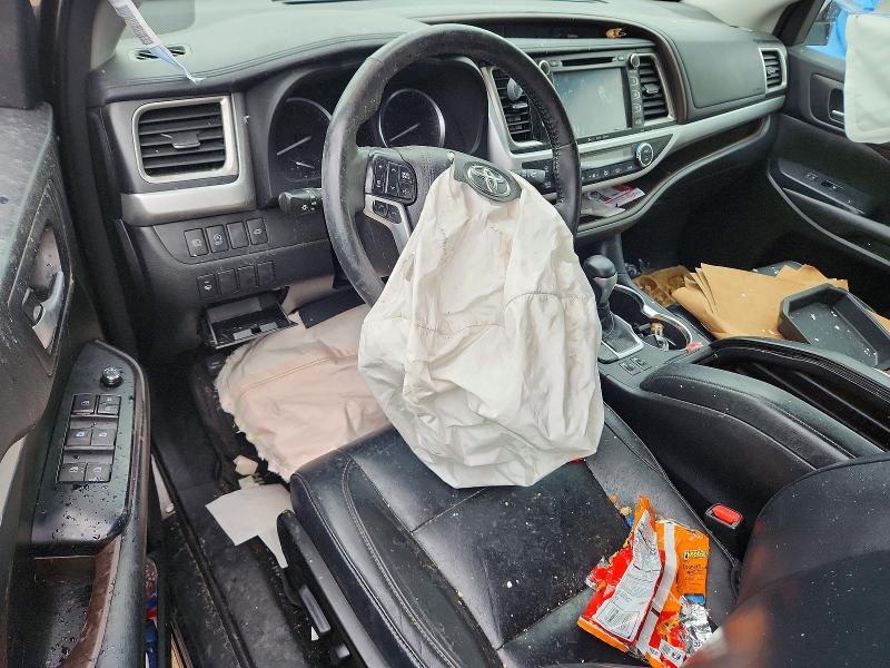 2018 Toyota Highlander მანქანა იყიდება აუქციონზე, vin: 5TDJZRFHXJS854925, აუქციონის ნომერი: 58584256