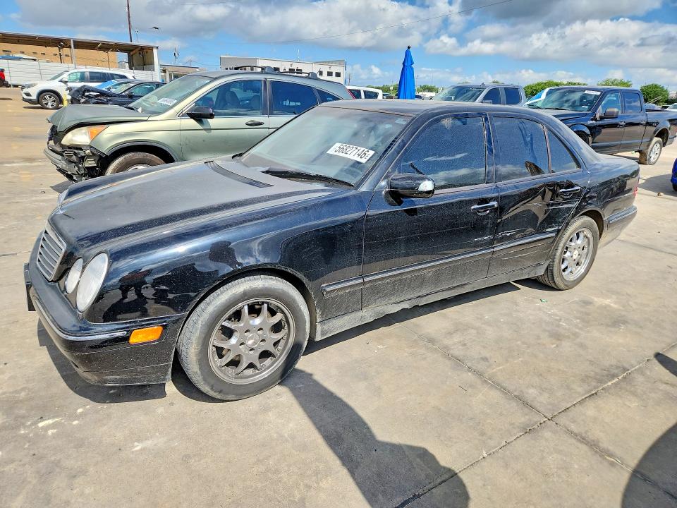 56827146 :رقم المزاد ، WDBJF65J41B255441 vin ، 2001 Mercedes-benz E مزاد بيع