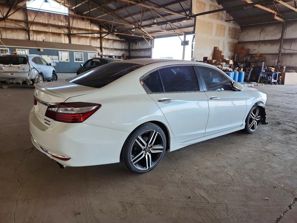 Продаж на аукціоні авто 2017 Honda Accord, vin: 1HGCR2F16HA080698, номер лоту: 56532346