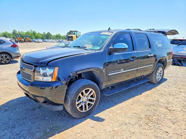 55617136 :رقم المزاد ، 1GNSCKE02BR281891 vin ، 2011 Chevrolet Suburban مزاد بيع