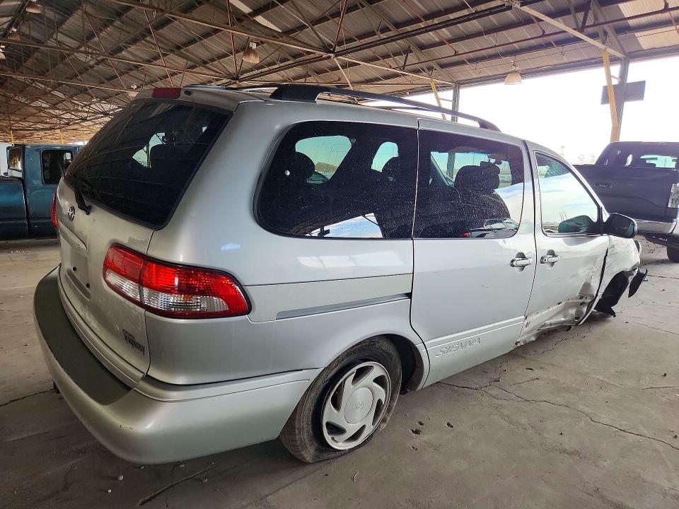 57192126 :رقم المزاد ، 4T3ZF13C83U520514 vin ، 2003 Toyota Sienna مزاد بيع