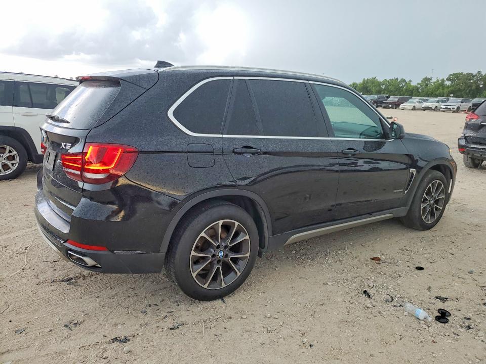 55923516 :رقم المزاد ، 5UXKR2C58J0Z18225 vin ، 2018 Bmw X5 مزاد بيع