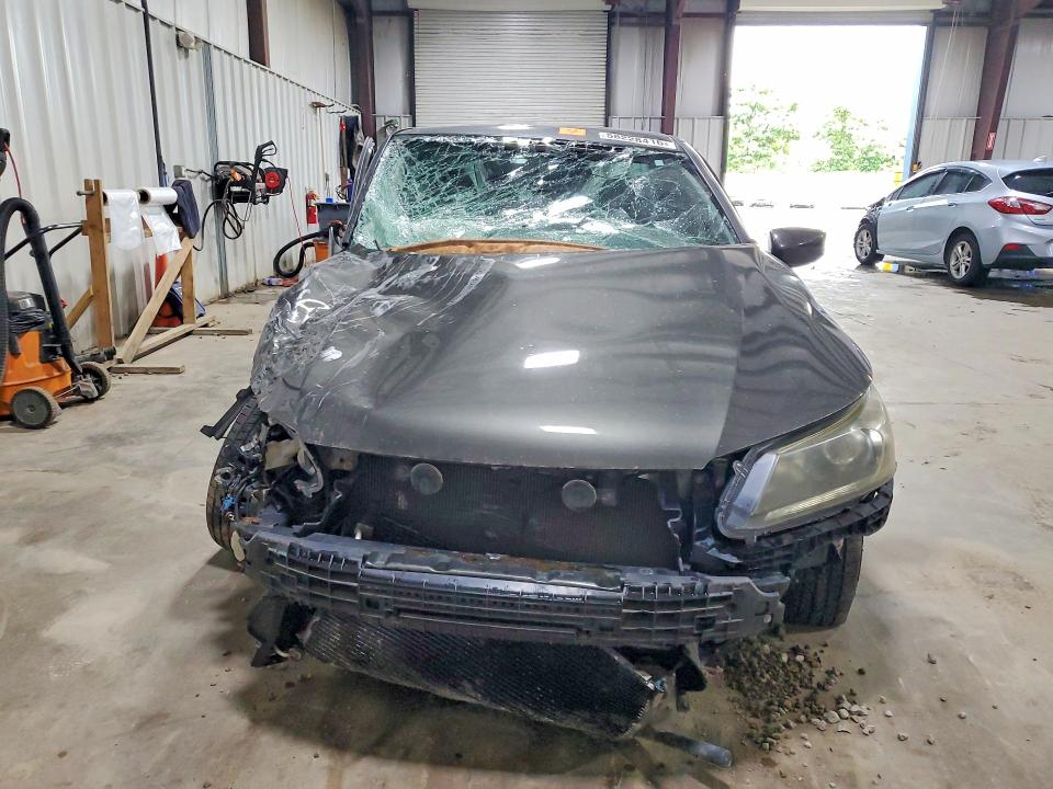 58228416 :رقم المزاد ، 1HGCR2F37DA042828 vin ، 2013 Honda Accord مزاد بيع