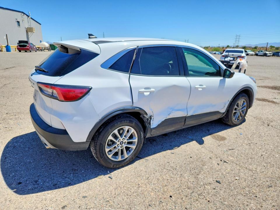 58238996 :رقم المزاد ، 1FMCU9G61NUA69565 vin ، 2022 Ford Escape مزاد بيع