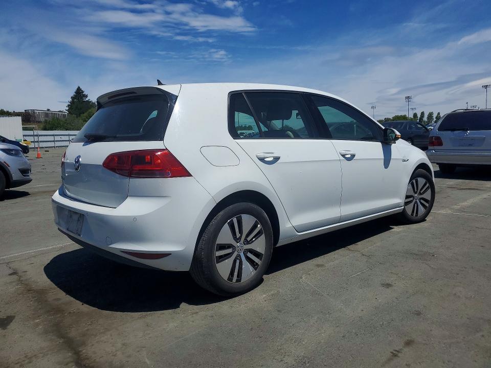 2015 Volkswagen E-golf მანქანა იყიდება აუქციონზე, vin: WVWPP7AU2FW901915, აუქციონის ნომერი: 56608696