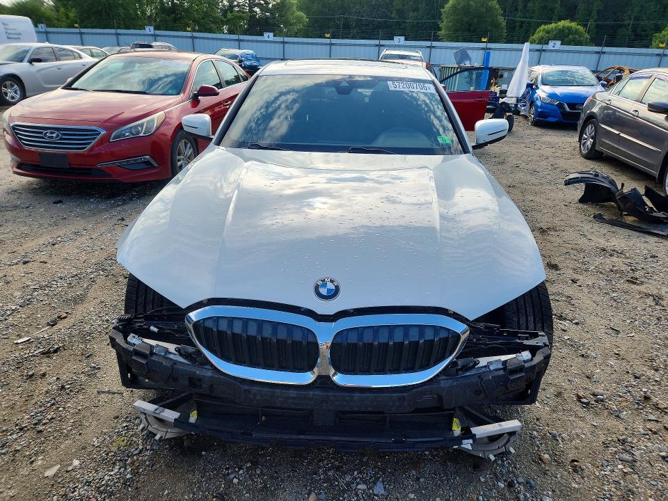 57200706 :رقم المزاد ، 3MW5R1J00M8B71386 vin ، 2021 Bmw 330i مزاد بيع