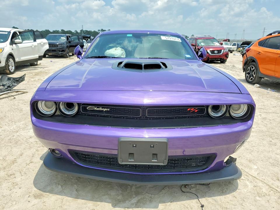 57916416 :رقم المزاد ، 2C3CDZBT5PH605798 vin ، 2023 Dodge Challenger مزاد بيع