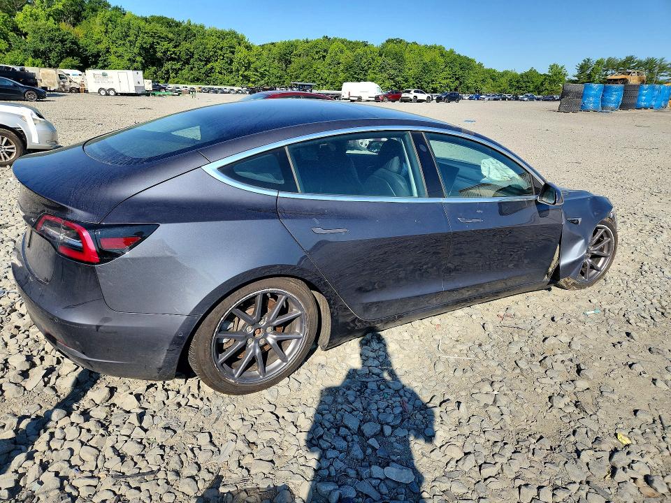 55331036 :رقم المزاد ، 5YJ3E1EA0KF411215 vin ، 2019 Tesla Model 3 مزاد بيع