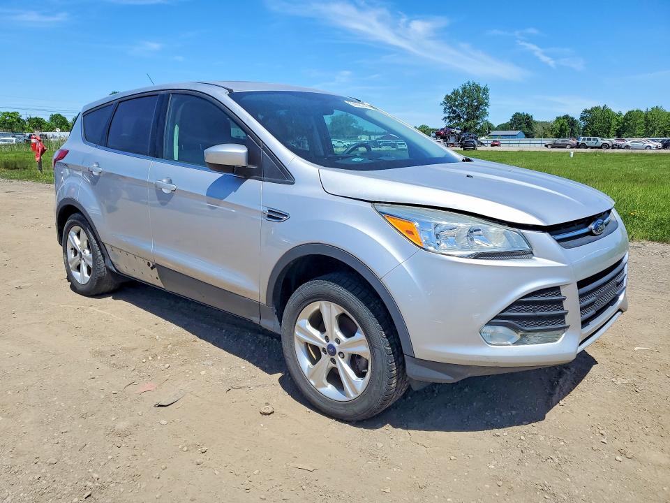 55928746 :رقم المزاد ، 1FMCU0GX4FUB02046 vin ، 2015 Ford Escape مزاد بيع