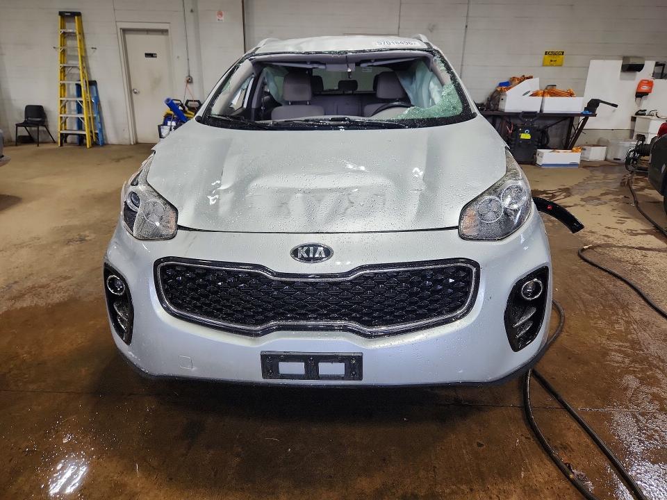 2019 Kia Sportage მანქანა იყიდება აუქციონზე, vin: KNDPMCAC4K7558537, აუქციონის ნომერი: 57018496