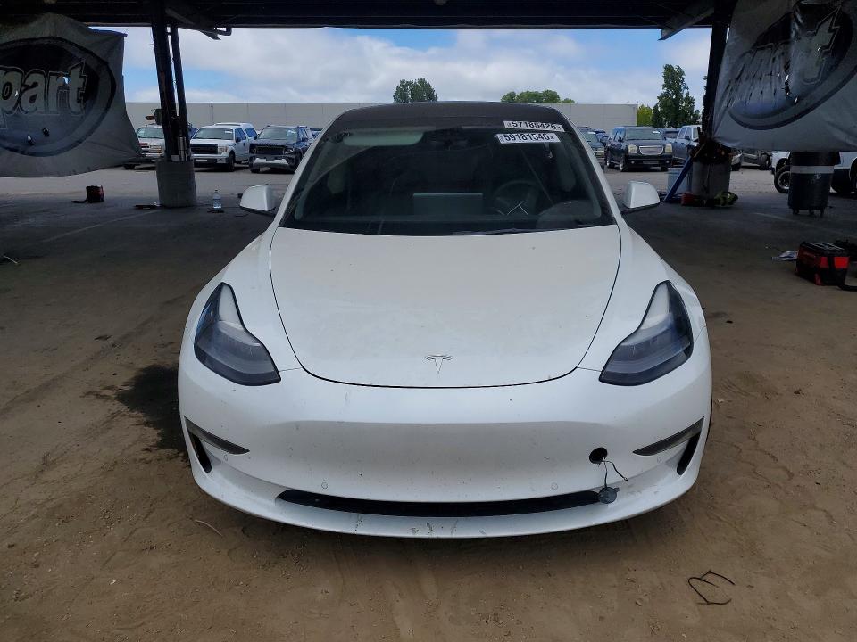 59181546 :رقم المزاد ، 5YJ3E1EA3NF112256 vin ، 2022 Tesla Model 3 مزاد بيع