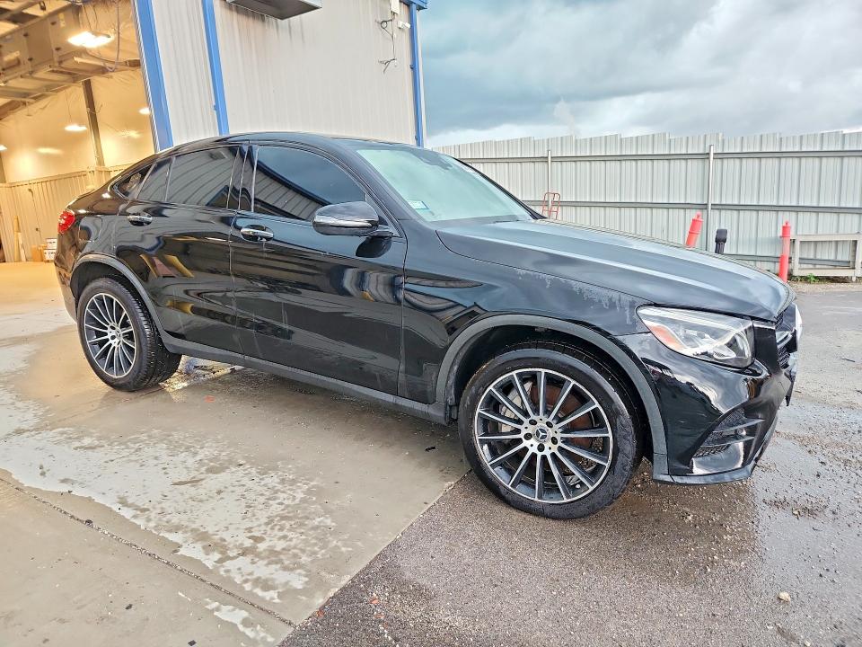 55070616 :رقم المزاد ، WDC0J4KBXHF234068 vin ، 2017 Mercedes-benz Glc Coupe مزاد بيع