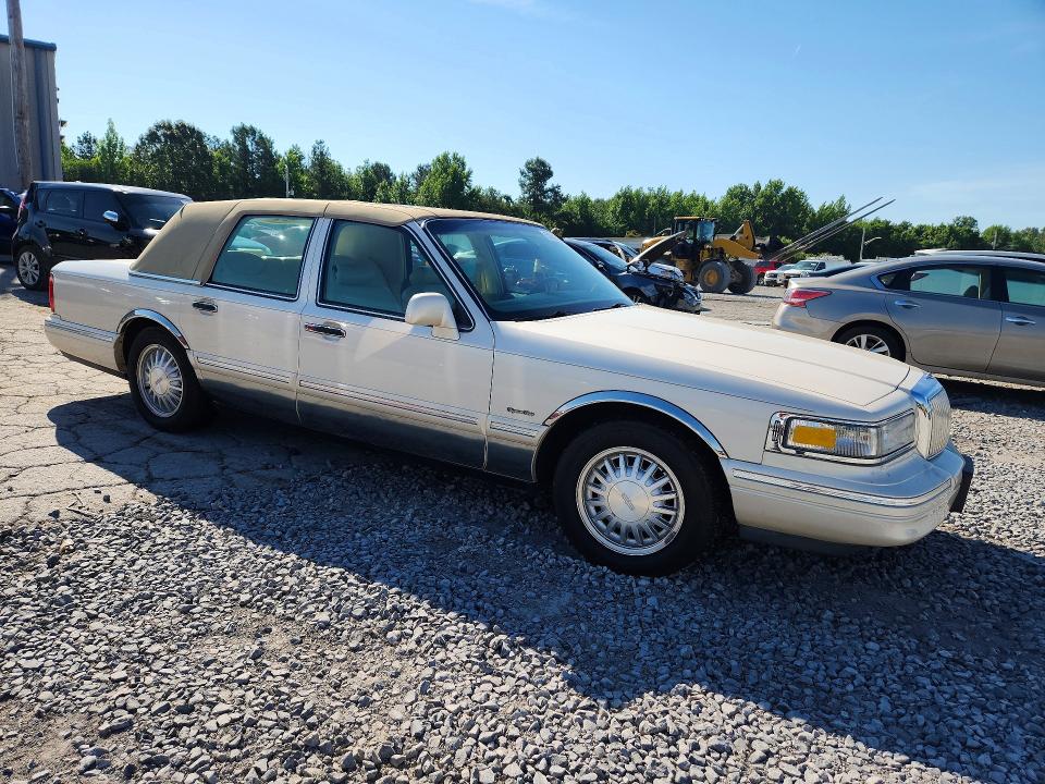 55859526 :رقم المزاد ، 1LNLM82WXVY705345 vin ، 1997 Lincoln Town Car مزاد بيع