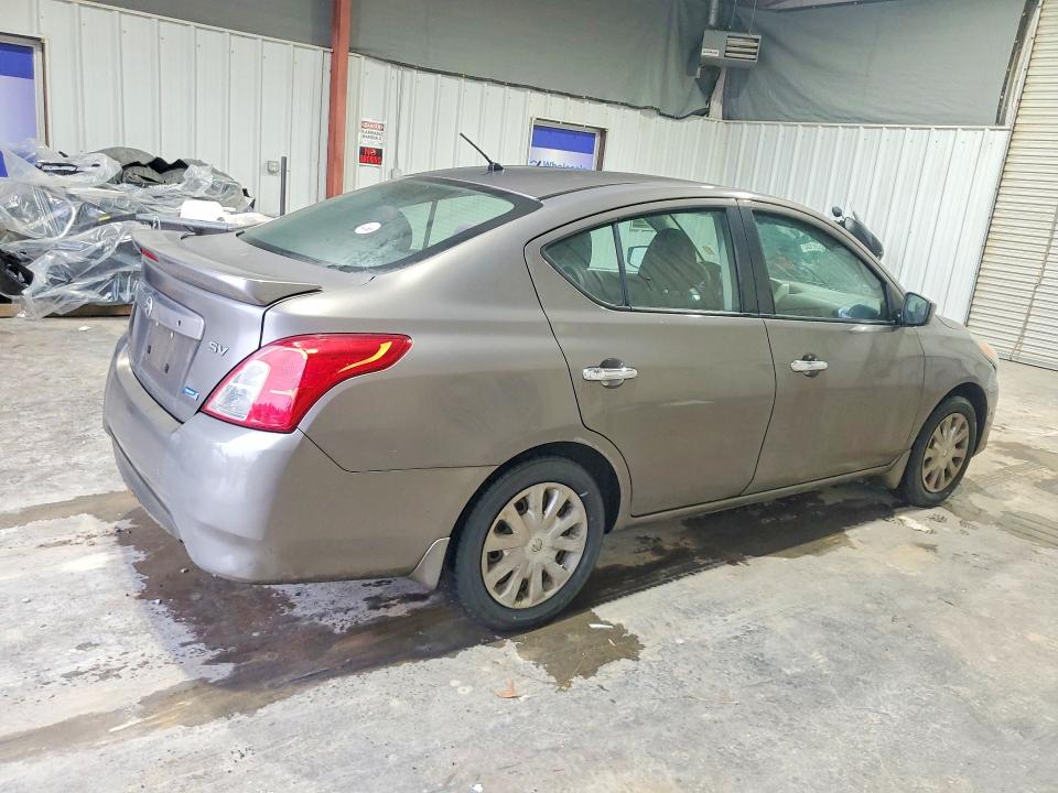 57529046 :رقم المزاد ، 3N1CN7AP0FL827319 vin ، 2015 Nissan Versa مزاد بيع