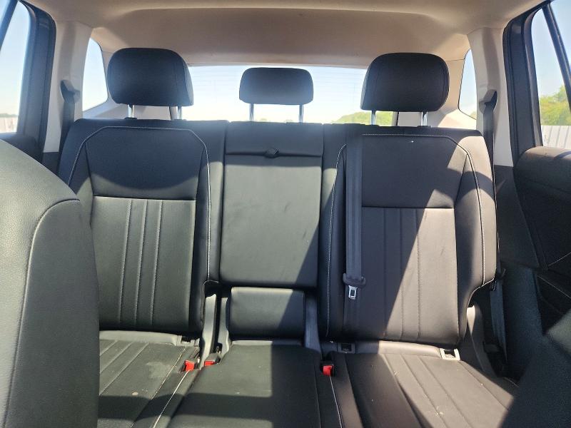 Продажа на аукционе авто 2022 Volkswagen Tiguan, vin: 3VV2B7AX0NM030693, номер лота: 55860696
