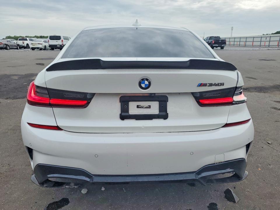 57551066 :رقم المزاد ، WBA5U7C07LFH31749 vin ، 2020 Bmw M340i مزاد بيع