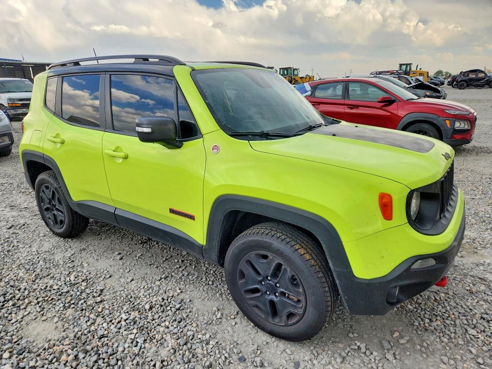 59210066 :رقم المزاد ، ZACCJBCBXJPH42629 vin ، 2018 Jeep Renegade مزاد بيع