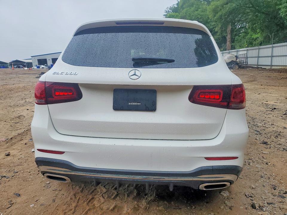 56056706 :رقم المزاد ، W1N0G8DB0MV323665 vin ، 2021 Mercedes-benz Glc مزاد بيع