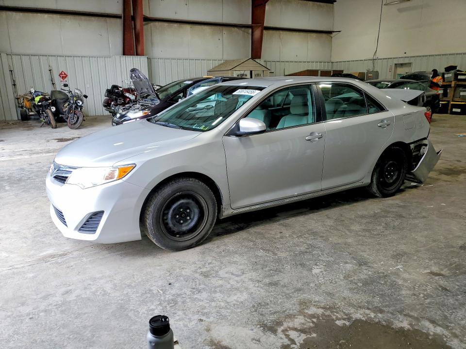2013 Toyota Camry მანქანა იყიდება აუქციონზე, vin: 4T4BF1FKXDR310632, აუქციონის ნომერი: 58615456