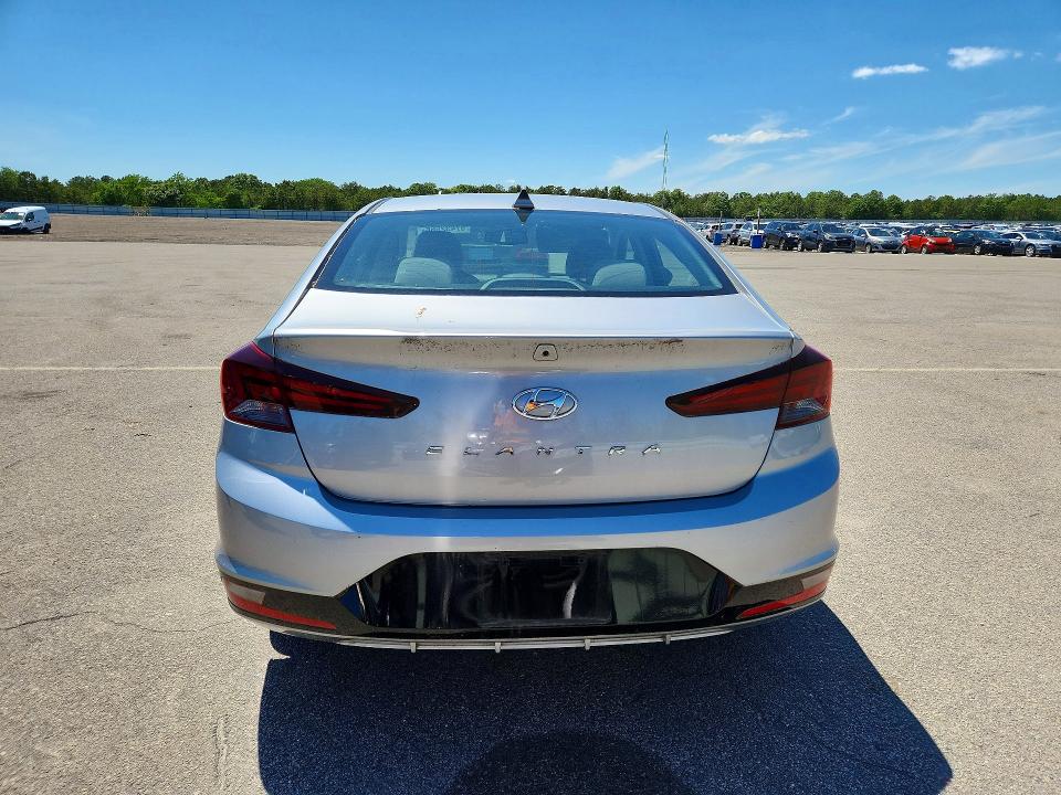 2020 Hyundai Elantra მანქანა იყიდება აუქციონზე, vin: 5NPD84LF3LH617661, აუქციონის ნომერი: 57432566