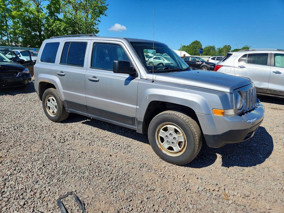 55417666 :رقم المزاد ، 1C4NJRBB7HD143814 vin ، 2017 Jeep Patriot مزاد بيع