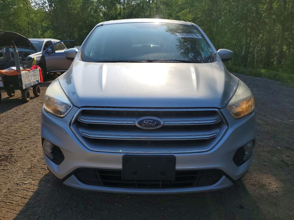 Продаж на аукціоні авто 2017 Ford Escape, vin: 1FMCU0GD3HUE77600, номер лоту: 56303216