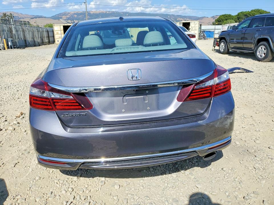 Продажа на аукционе авто 2016 Honda Accord, vin: 1HGCR2F89GA088838, номер лота: 59012856