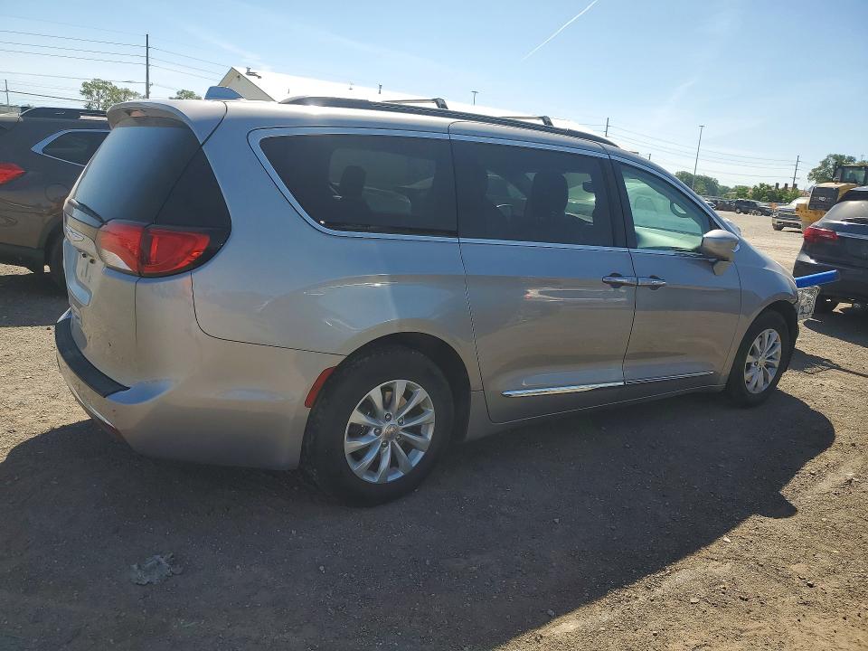 Продажа на аукционе авто 2017 Chrysler Pacifica, vin: 2C4RC1BG4HR540614, номер лота: 55706446