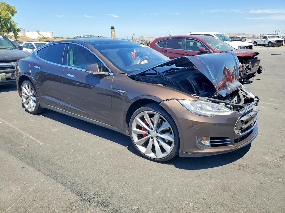 2014 Tesla Model S მანქანა იყიდება აუქციონზე, vin: 5YJSA1H16EFP35857, აუქციონის ნომერი: 85622675