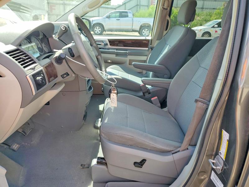 58013286 :رقم المزاد ، 2A4RR5D10AR423286 vin ، 2010 Chrysler Town & Country مزاد بيع
