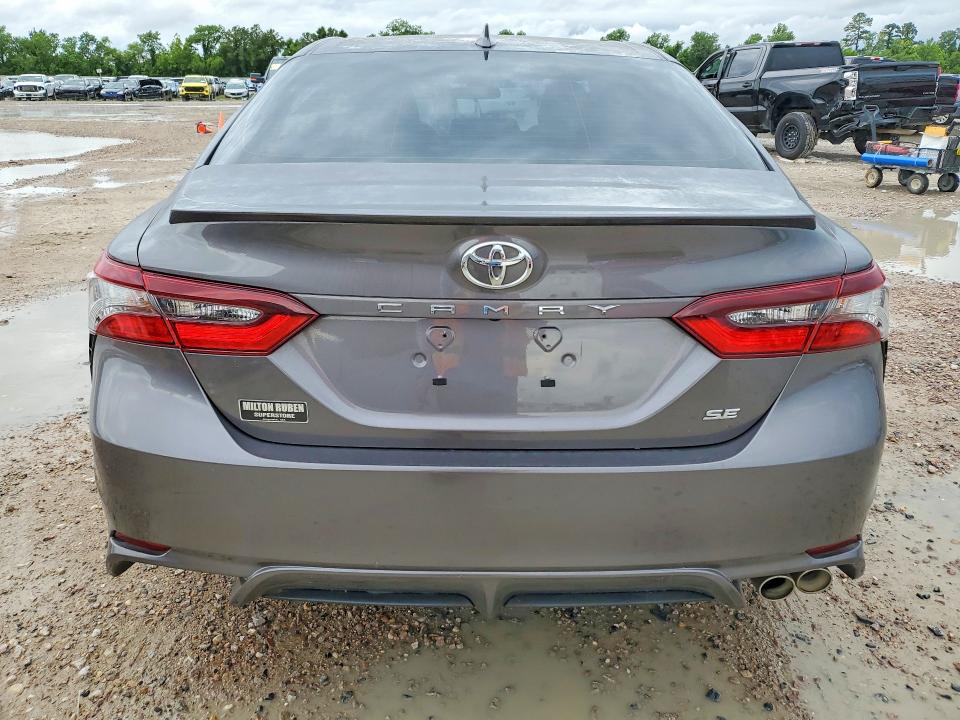 Продажа на аукционе авто 2024 Toyota Camry, vin: 4T1G11AK5RU864786, номер лота: 57264196