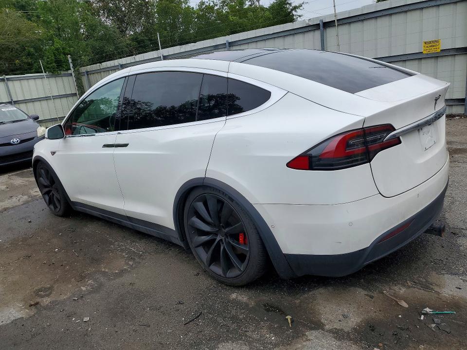 2016 Tesla Model X მანქანა იყიდება აუქციონზე, vin: 5YJXCBE40GF008995, აუქციონის ნომერი: 57829586