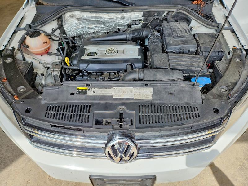 56361536 :رقم المزاد ، WVGUV7AX1HW509056 vin ، 2017 Volkswagen Tiguan مزاد بيع