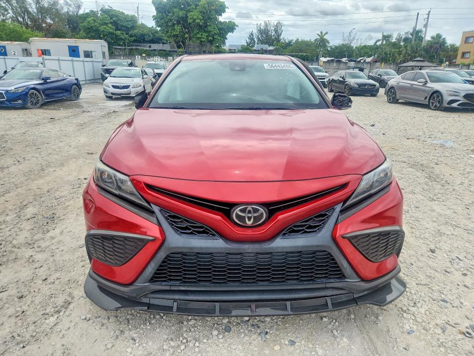 Продажа на аукционе авто 2022 Toyota Camry, vin: 4T1G11AK5NU020483, номер лота: 56443486