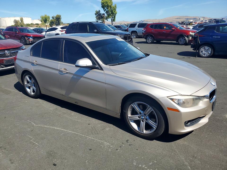 2014 Bmw 320 მანქანა იყიდება აუქციონზე, vin: WBA3B1C50EPV79717, აუქციონის ნომერი: 56549426