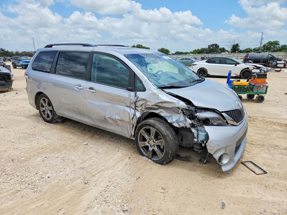 Продажа на аукционе авто 2017 Toyota Sienna, vin: 5TDXZ3DC6HS827603, номер лота: 55766826