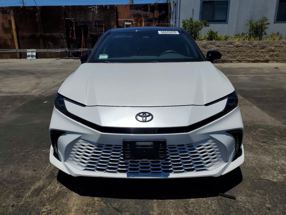 56945836 :رقم المزاد ، 4T1DAACK0SU077928 vin ، 2025 Toyota Camry مزاد بيع