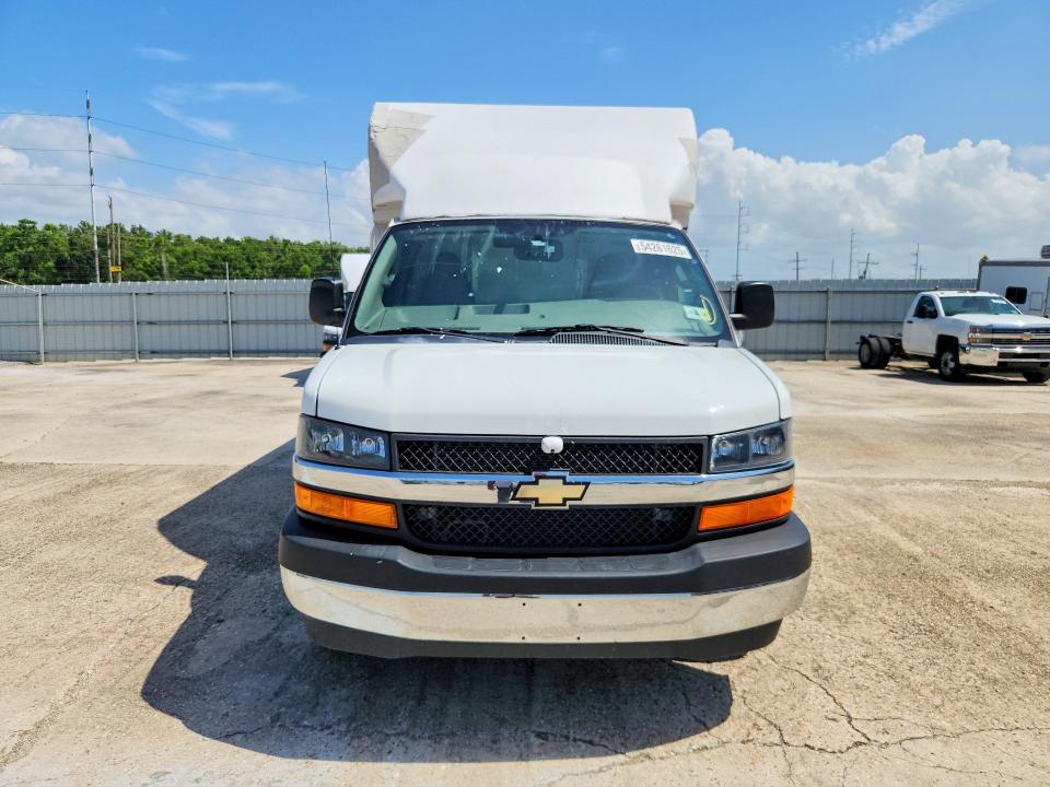 54261626 :رقم المزاد ، 1GB0GSF76N1172762 vin ، 2022 Chevrolet Express مزاد بيع