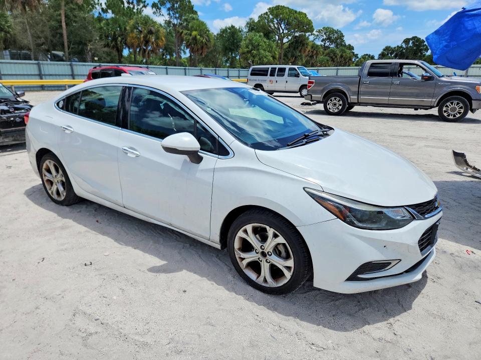 57470486 :رقم المزاد ، 1G1BF5SM9H7153377 vin ، 2017 Chevrolet Cruze مزاد بيع