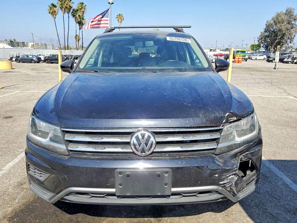Продажа на аукционе авто 2019 Volkswagen Tiguan, vin: 3VV1B7AX6KM062636, номер лота: 55798126