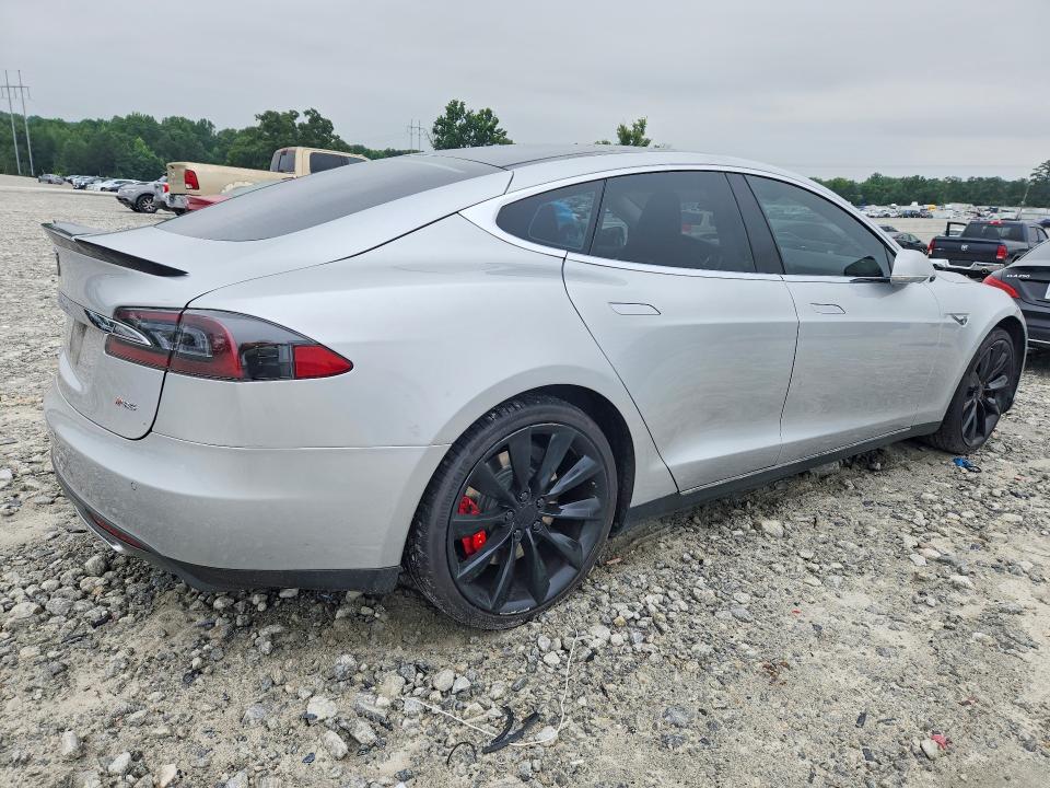 2014 Tesla Model S მანქანა იყიდება აუქციონზე, vin: 5YJSA1H18EFP31745, აუქციონის ნომერი: 57527766