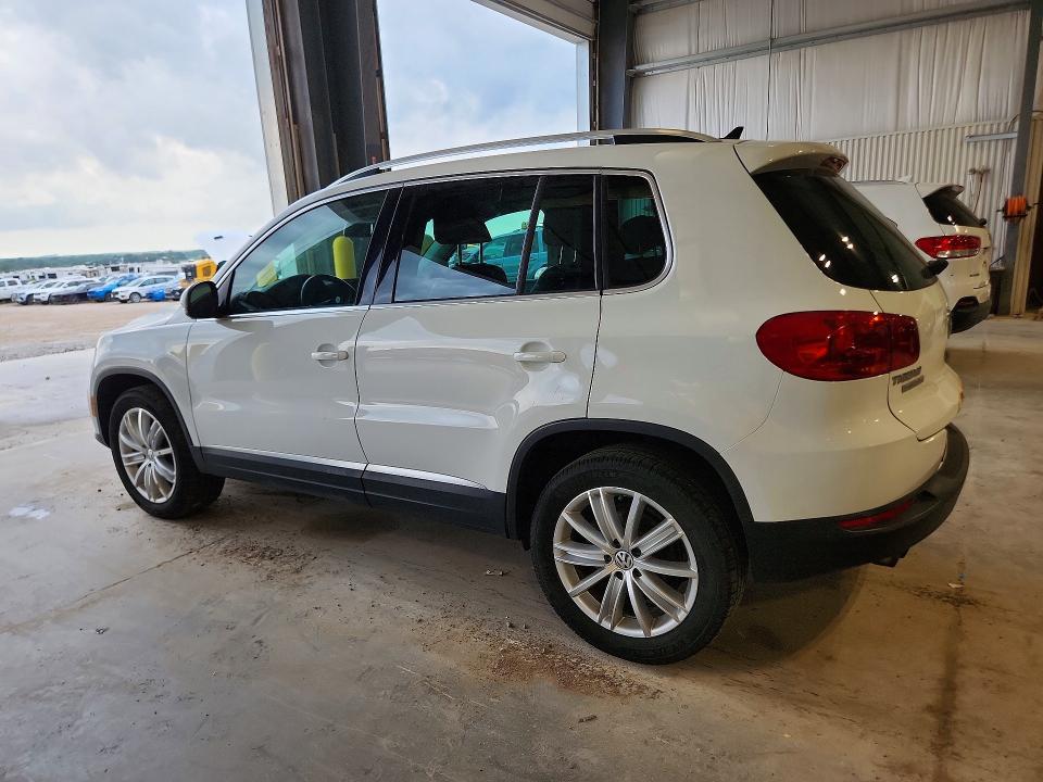 56835306 :رقم المزاد ، WVGBV7AX4FW502364 vin ، 2015 Volkswagen Tiguan مزاد بيع