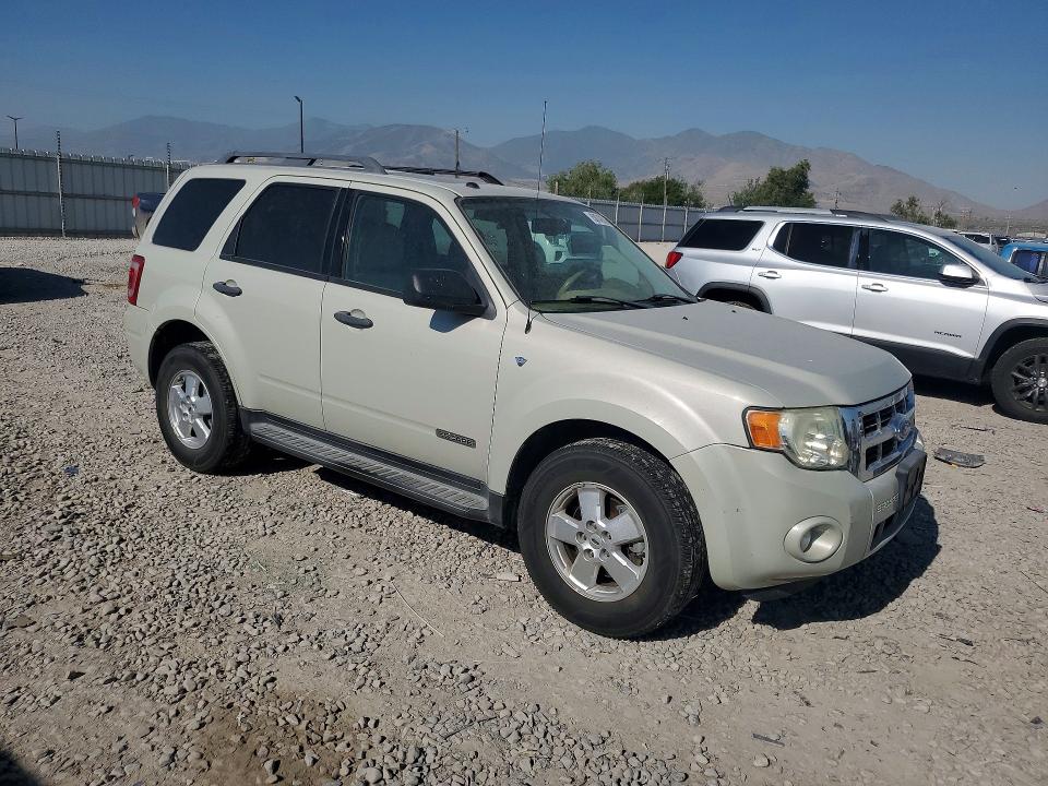 58742686 :رقم المزاد ، 1FMCU03148KA68254 vin ، 2008 Ford Escape مزاد بيع