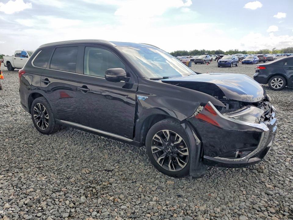 Продажа на аукционе авто 2018 Mitsubishi Outlander, vin: JA4J24A57JZ028000, номер лота: 57359686