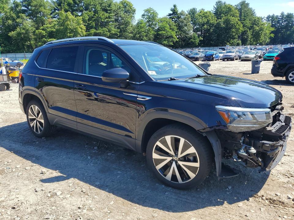 58633946 :رقم المزاد ، 3VVSX7B23PM302158 vin ، 2023 Volkswagen Taos مزاد بيع