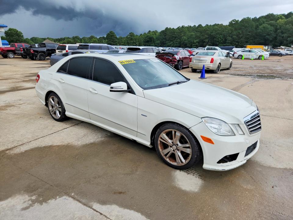 2012 Mercedes-benz E მანქანა იყიდება აუქციონზე, vin: WDDHF5KB2CA555596, აუქციონის ნომერი: 58264386