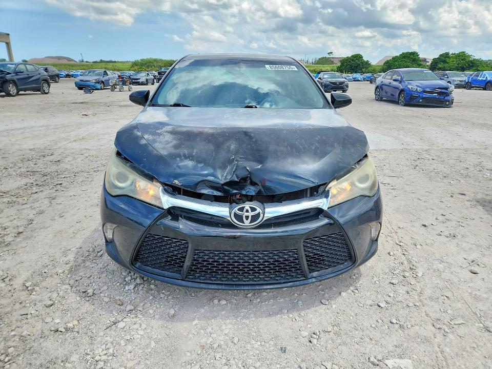 2015 Toyota Camry მანქანა იყიდება აუქციონზე, vin: 4T1BF1FK7FU494800, აუქციონის ნომერი: 85608755