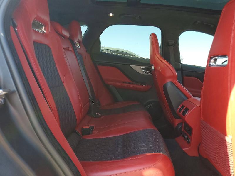 57741706 :رقم المزاد ، SADCZ2EE2LA642631 vin ، 2020 Jaguar F-pace مزاد بيع