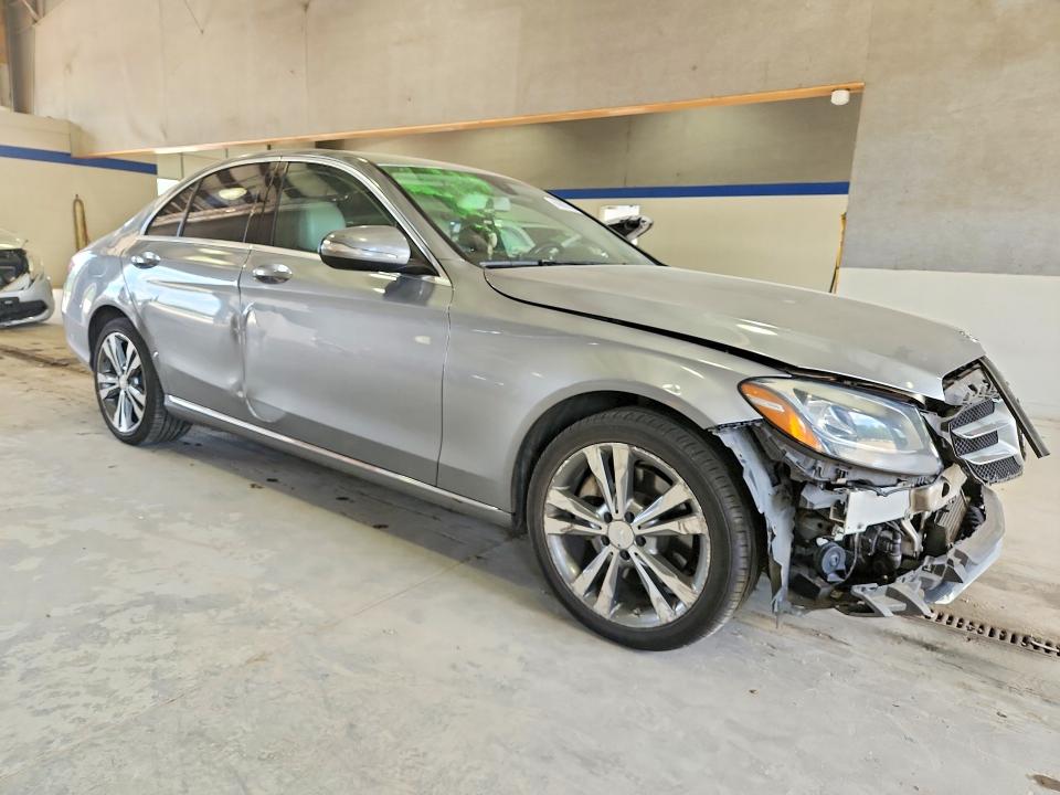 2015 Mercedes-benz C მანქანა იყიდება აუქციონზე, vin: 55SWF4KB4FU023255, აუქციონის ნომერი: 56593726